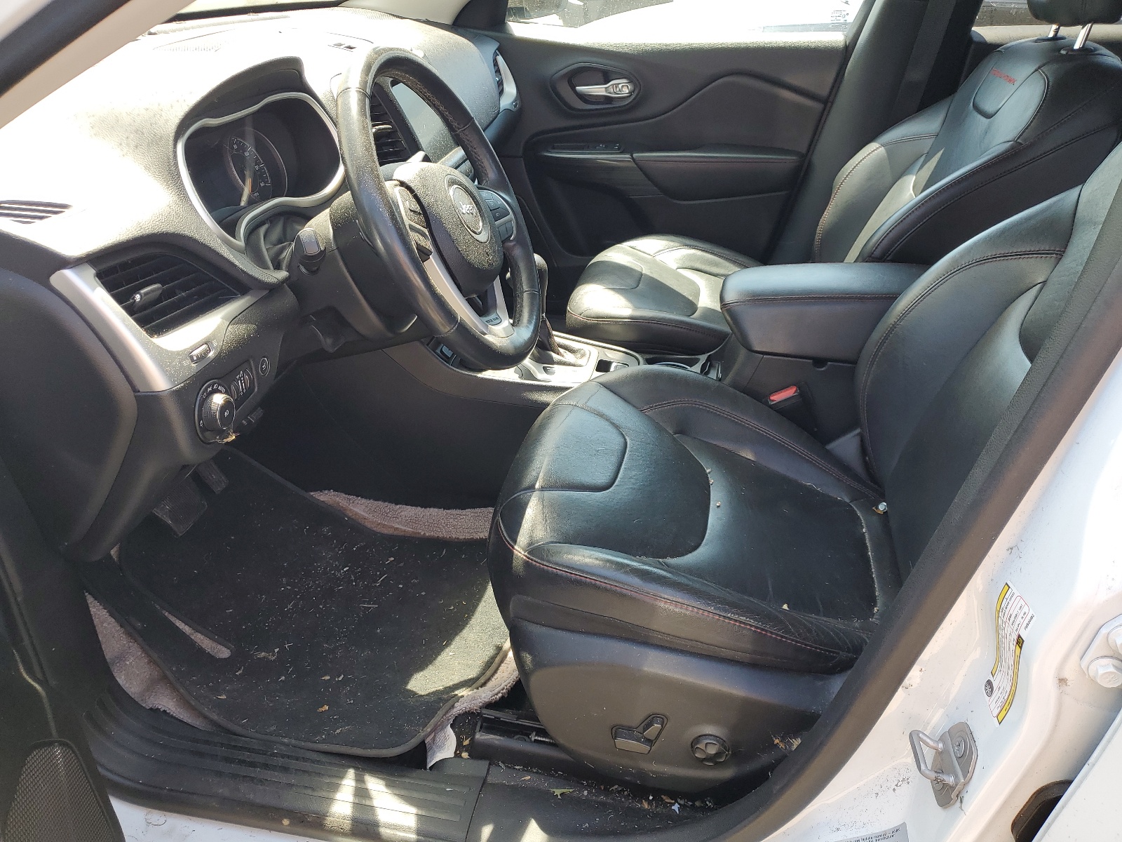 1C4PJMBS3FW524802 2015 Jeep Cherokee Trailhawk