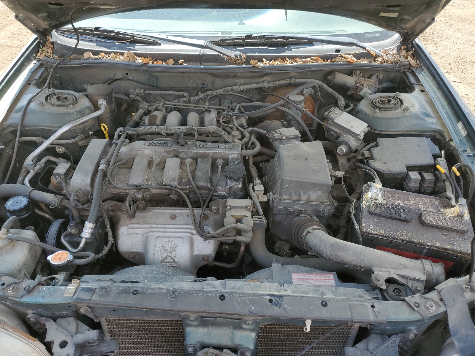 1YVGF22C0X5835555 1999 Mazda 626 Es