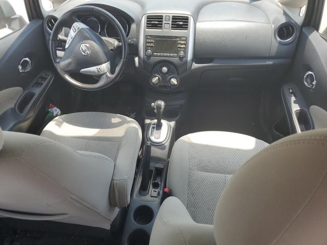 Хетчбеки NISSAN VERSA 2014 Сріблястий