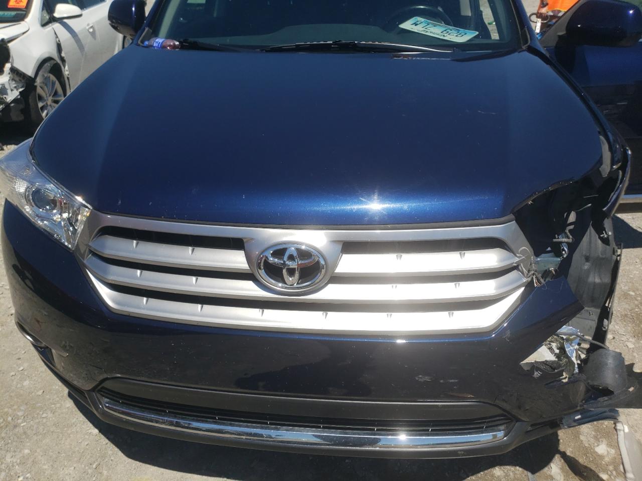 5TDZK3EHXDS132798 2013 Toyota Highlander Base