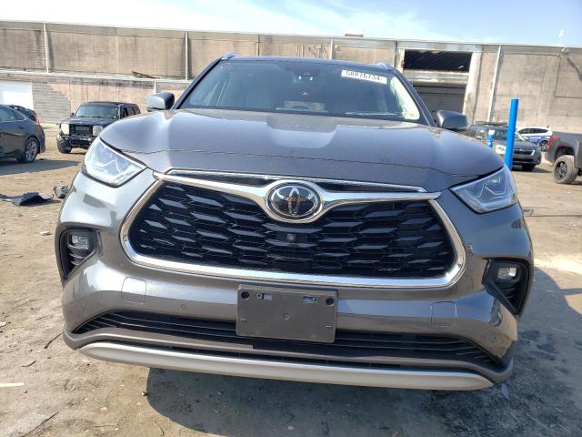 5TDFZRBH0LS007880 | 2020 Toyota highlander platinum