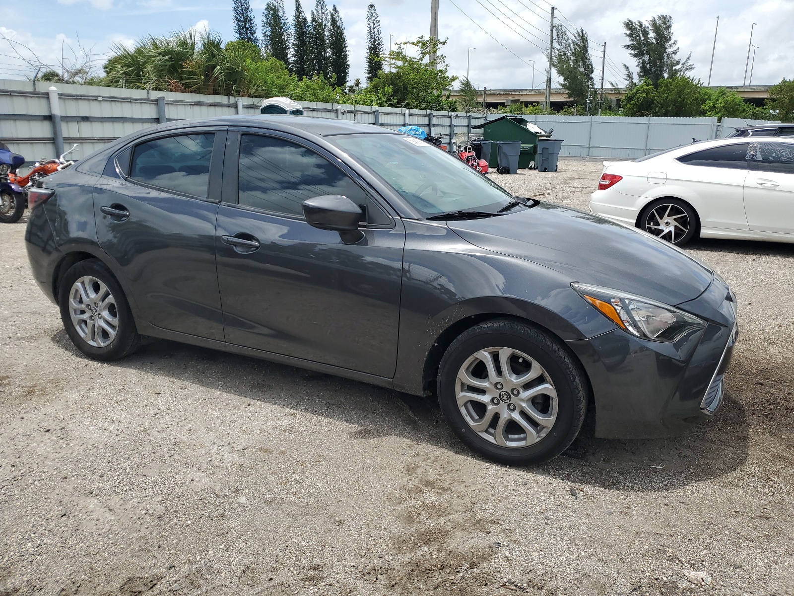 2016 Toyota Scion Ia vin: 3MYDLBZV4GY113115