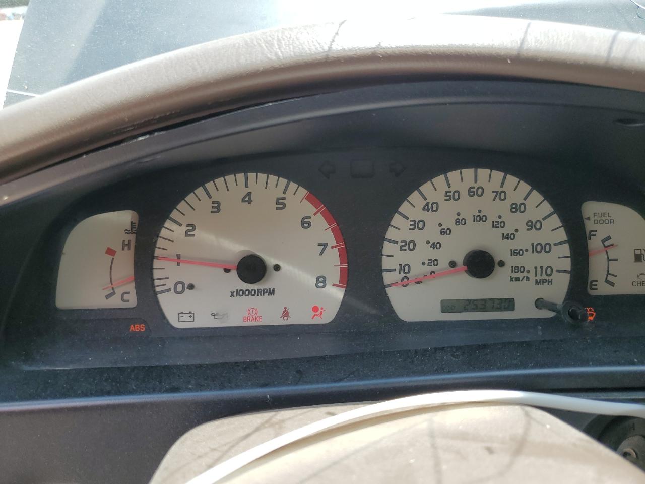 2004 Toyota Tacoma - Image 9
