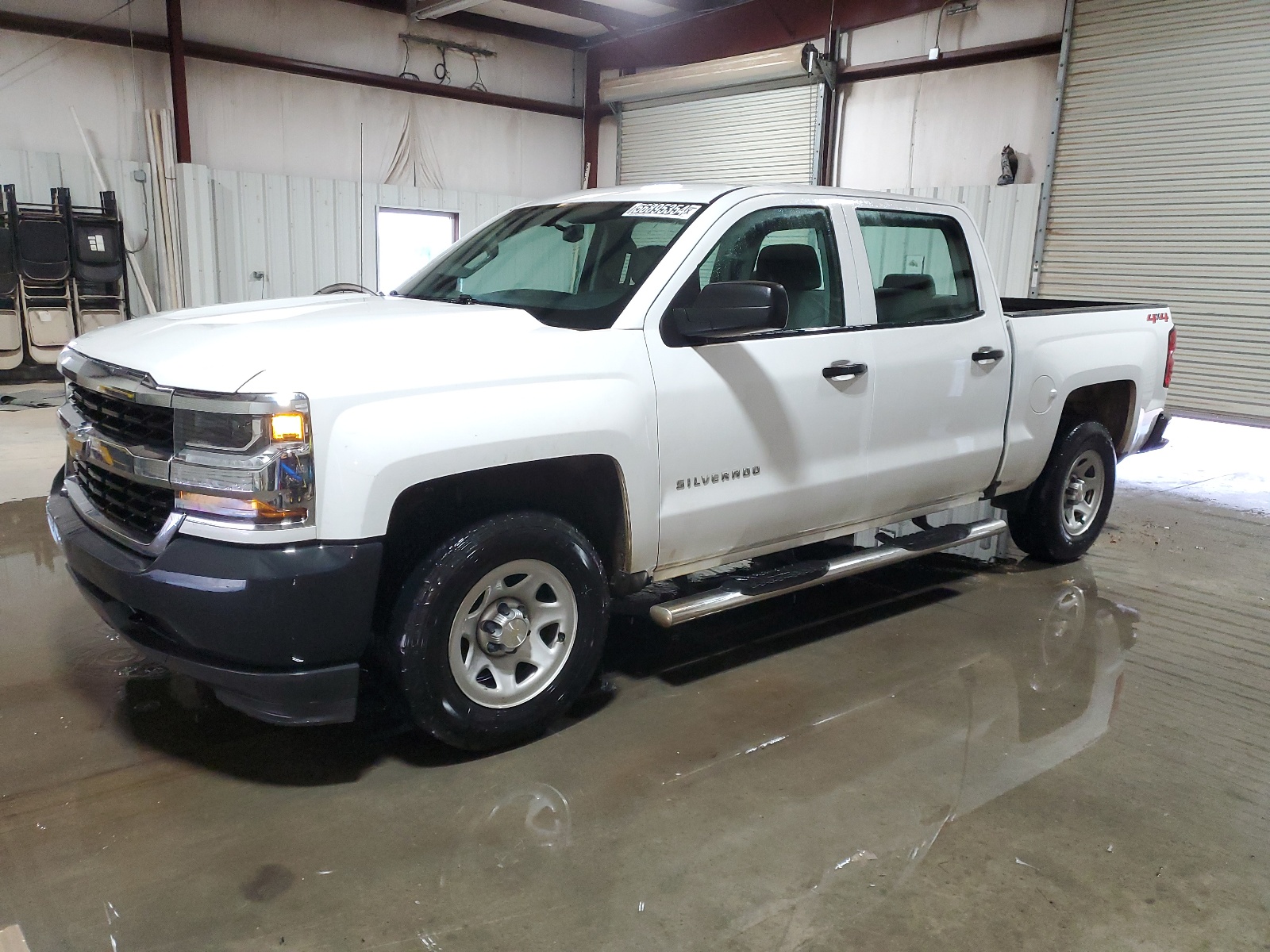 2018 Chevrolet Silverado K1500 vin: 3GCUKNEC9JG607524