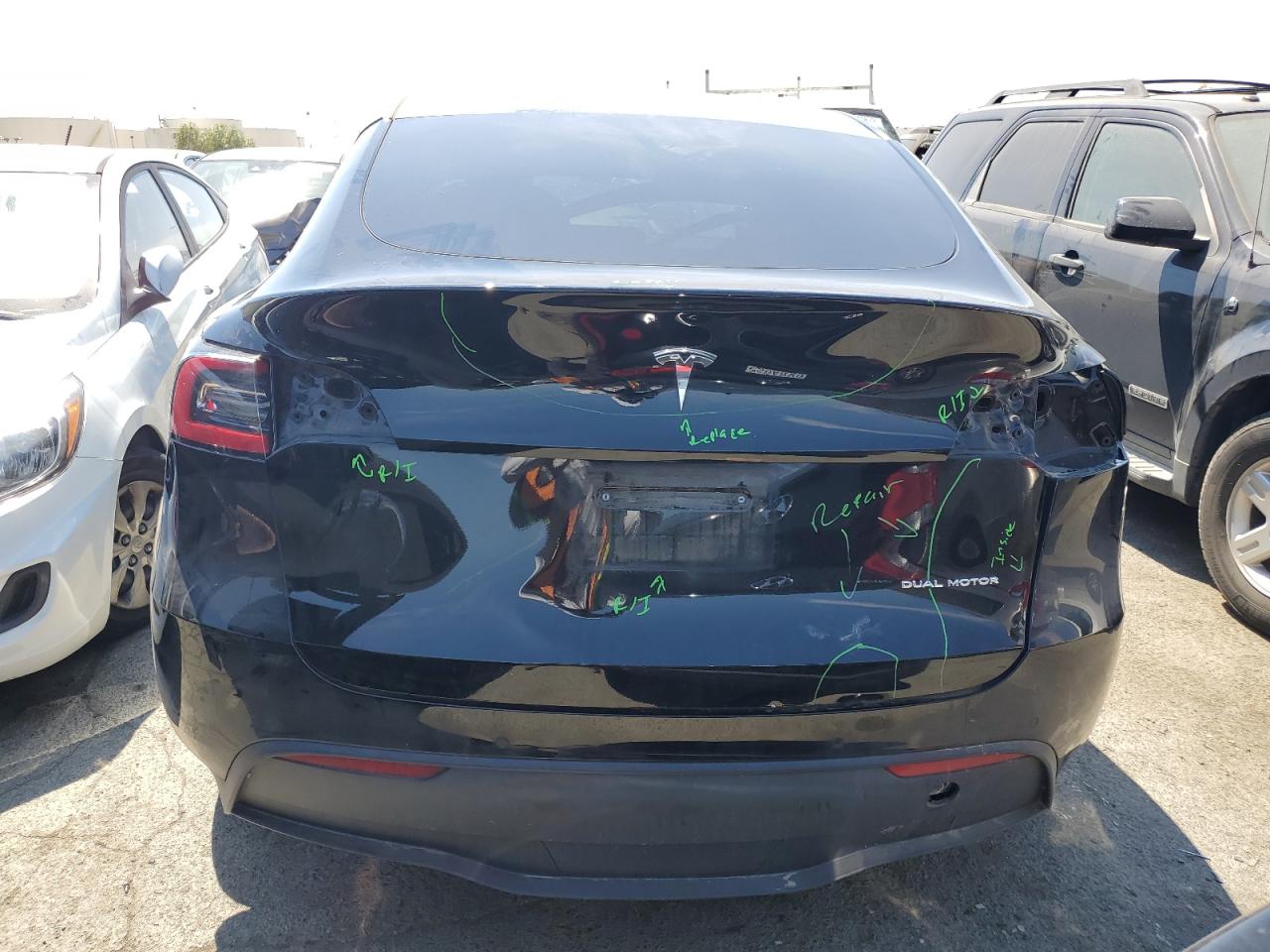 7SAYGDEF9NF572604 Tesla Model Y  6