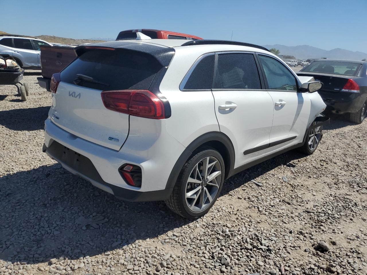 2022 Kia Niro Touring Special Edition VIN: KNDCC3LC5N5521575 Lot: 57493574