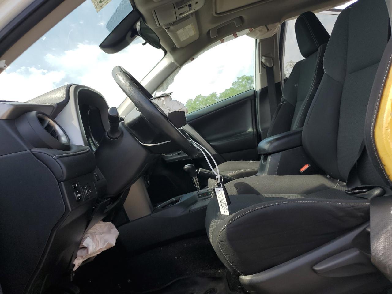 2017 Toyota Rav4 Xle VIN: 2T3RFREV8HW682132 Lot: 57946074