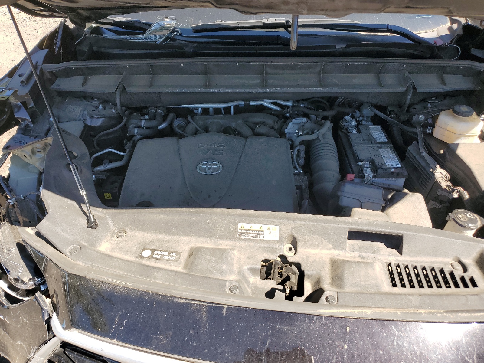 5TDHZRBH6MS096784 2021 Toyota Highlander Xle