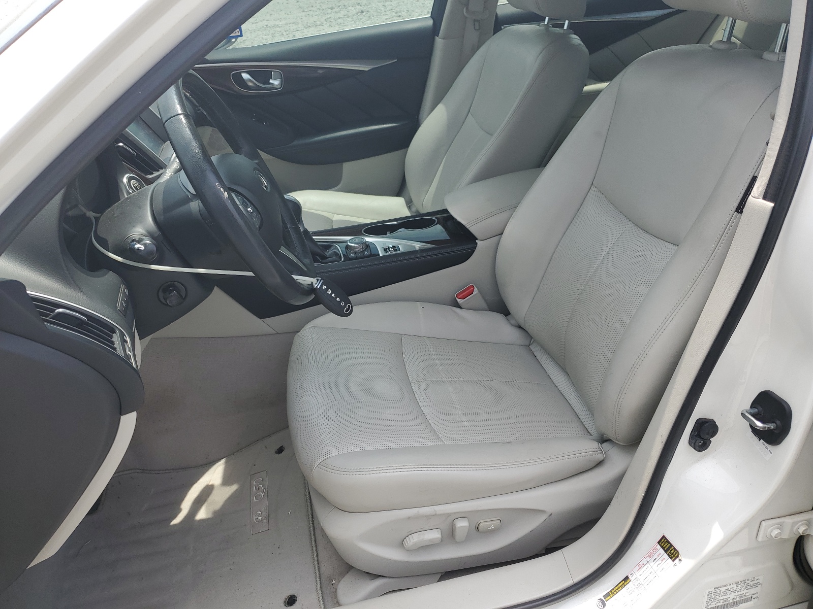 JN1EV7AP8GM300449 2016 Infiniti Q50 Premium