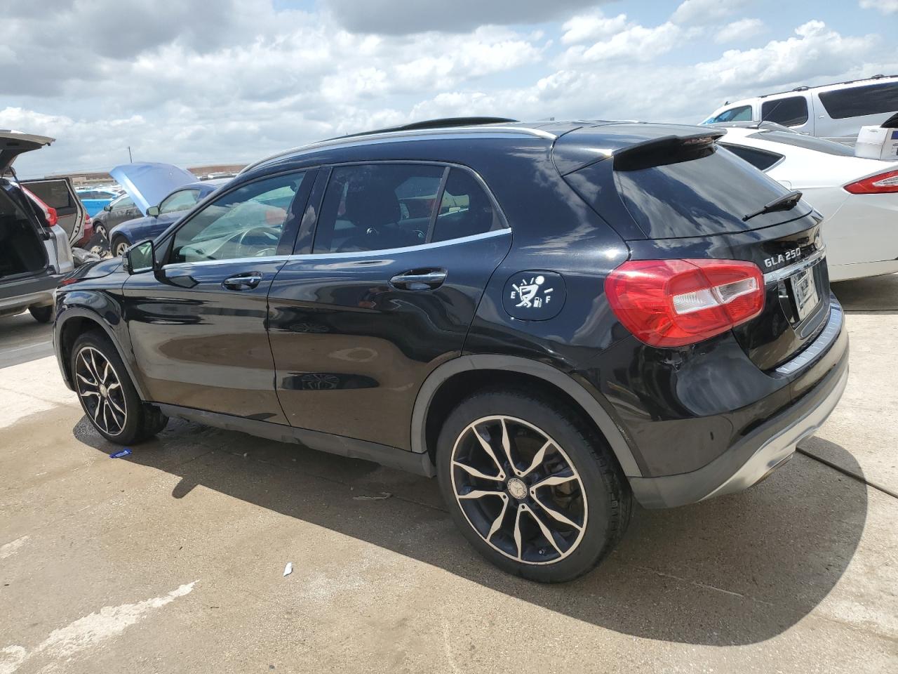 VIN WDCTG4EB0GJ257460 2016 MERCEDES-BENZ GLA-CLASS no.2