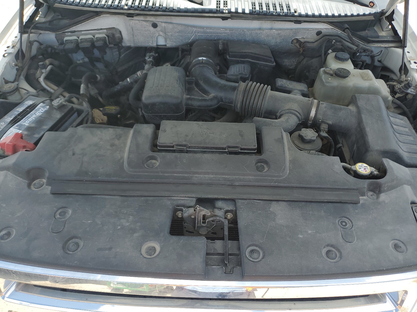 1FMJU1J55BEF10113 2011 Ford Expedition Xlt