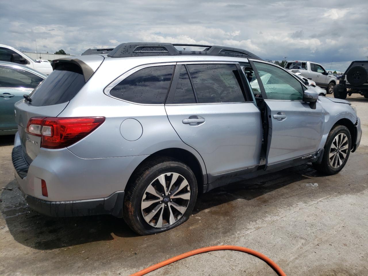 2015 Subaru Outback 2.5I Limited VIN: 4S4BSBJC2F3333522 Lot: 60104044