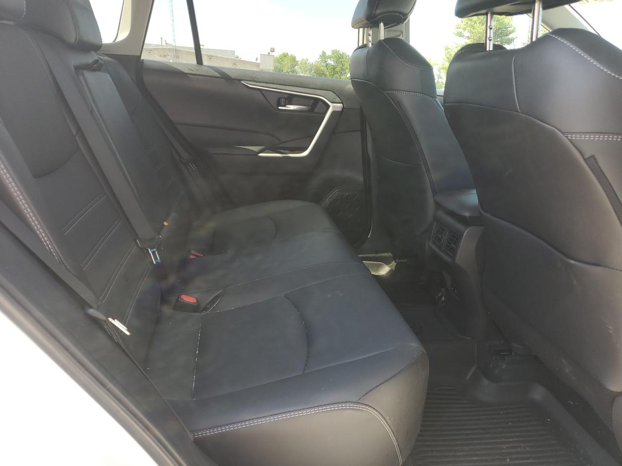 2022 Toyota Rav4 Xle Premium VIN: 2T3C1RFV1NW230117 Lot: 58515494