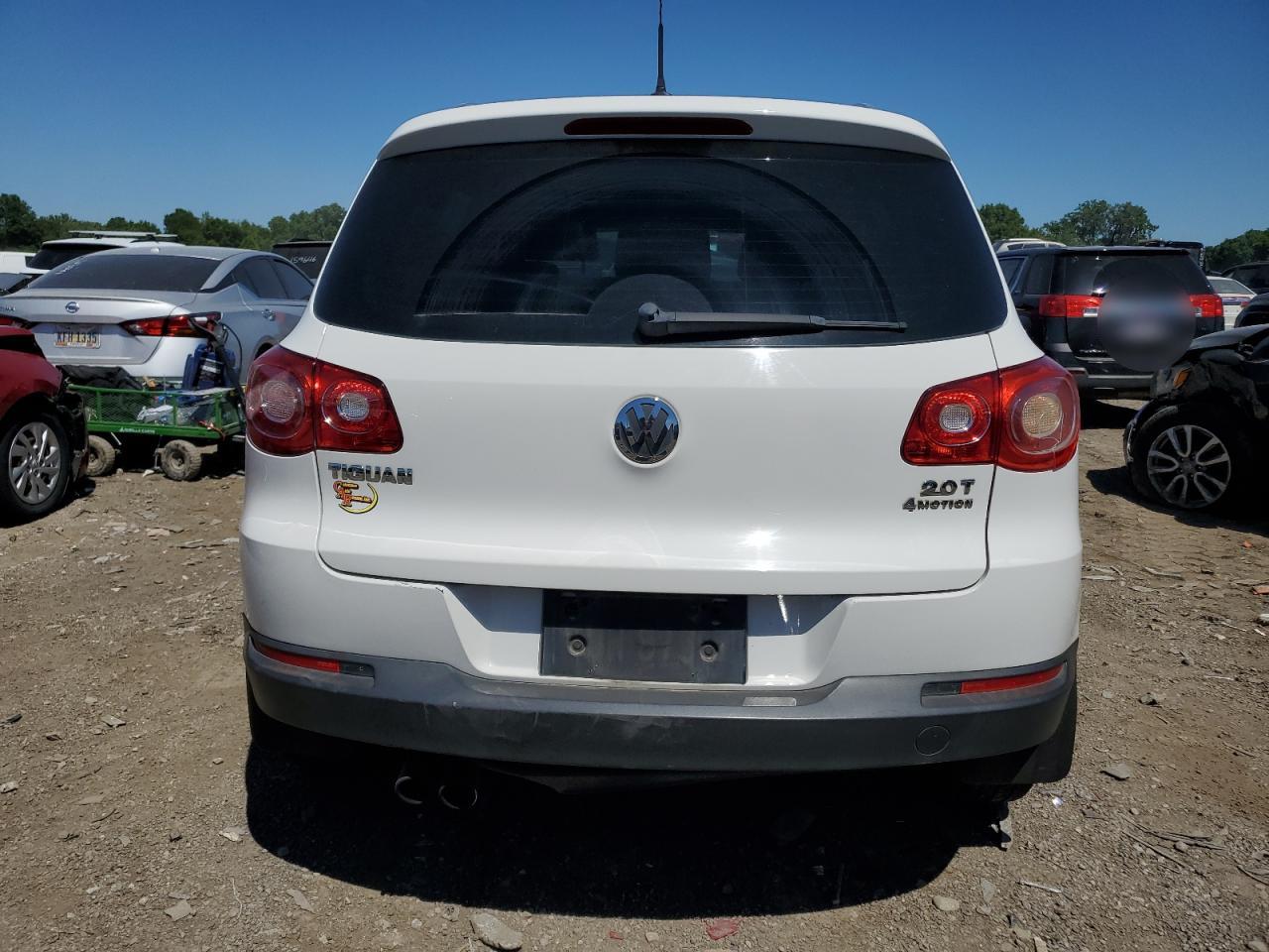 2011 Volkswagen Tiguan S VIN: WVGBV7AX2BW554456 Lot: 56377714