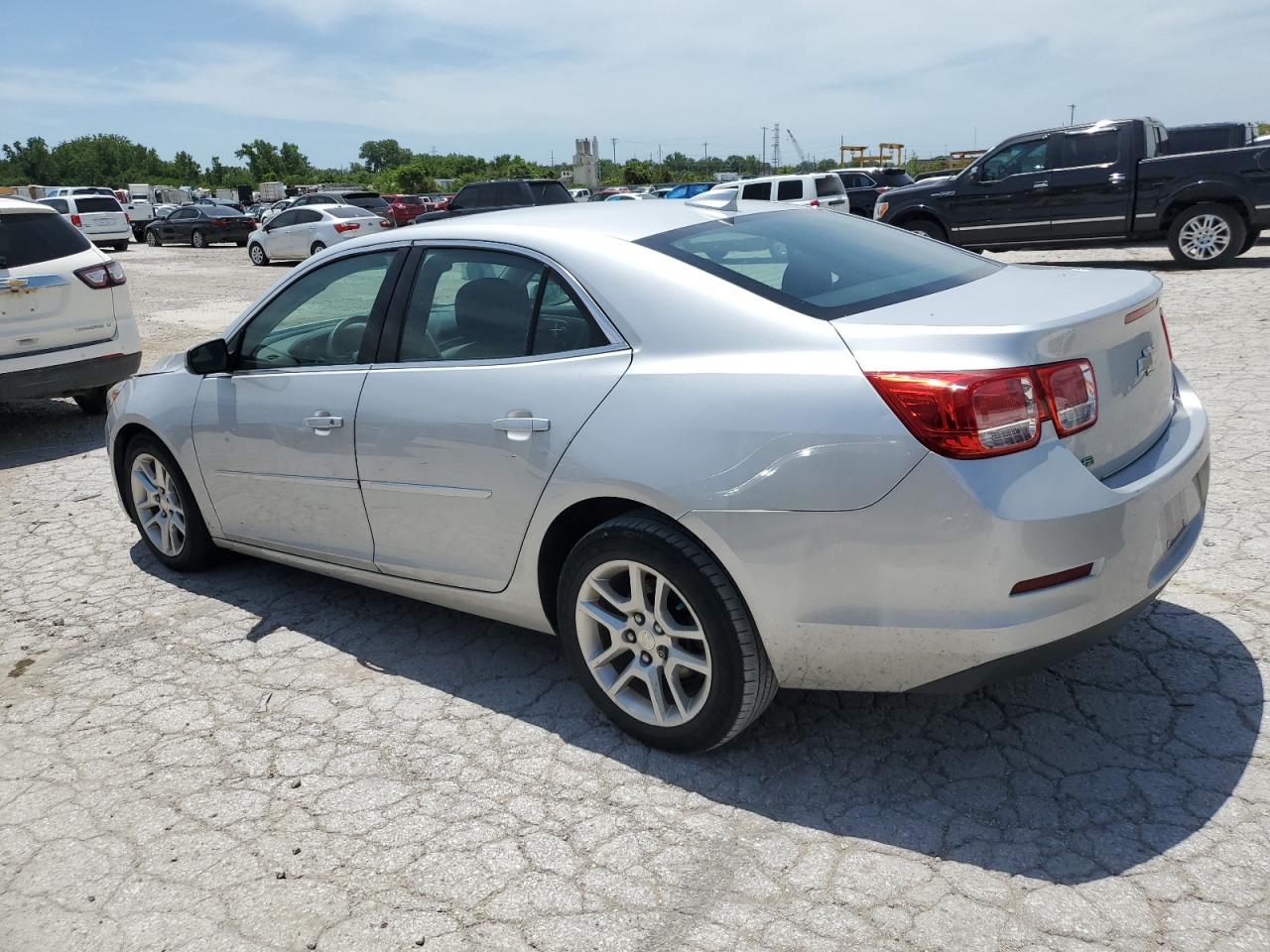 1G11C5SL4FF342694 2015 CHEVROLET MALIBU - Image 2