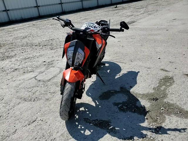 2022 Ktm 890 Duke R VIN: VBKTU9402NM833927 Lot: 59295624