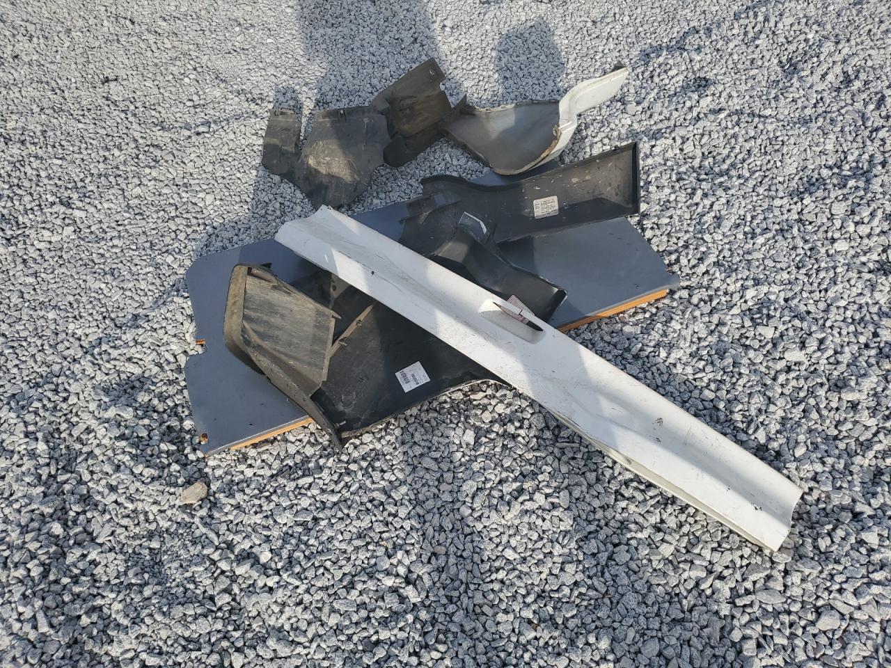 2008 Honda Cr-V Lx VIN: 3CZRE38358G703023 Lot: 59826734