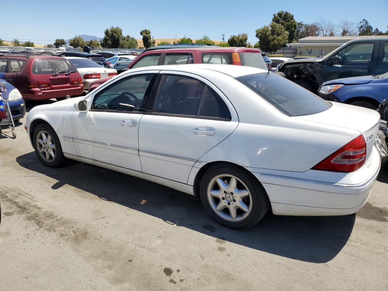 WDBRF64J01F087200 2001 Mercedes-Benz C 320