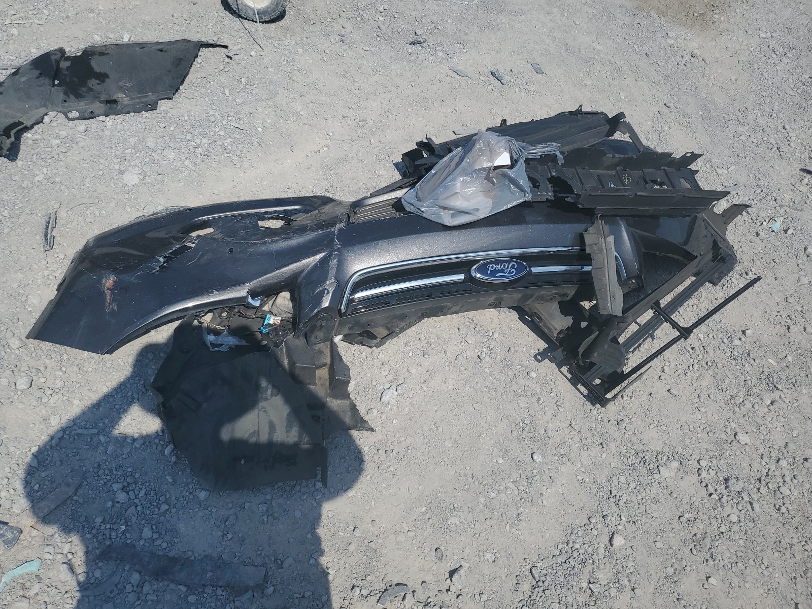 1FMCU0JX8FUA98687 2015 Ford Escape Titanium