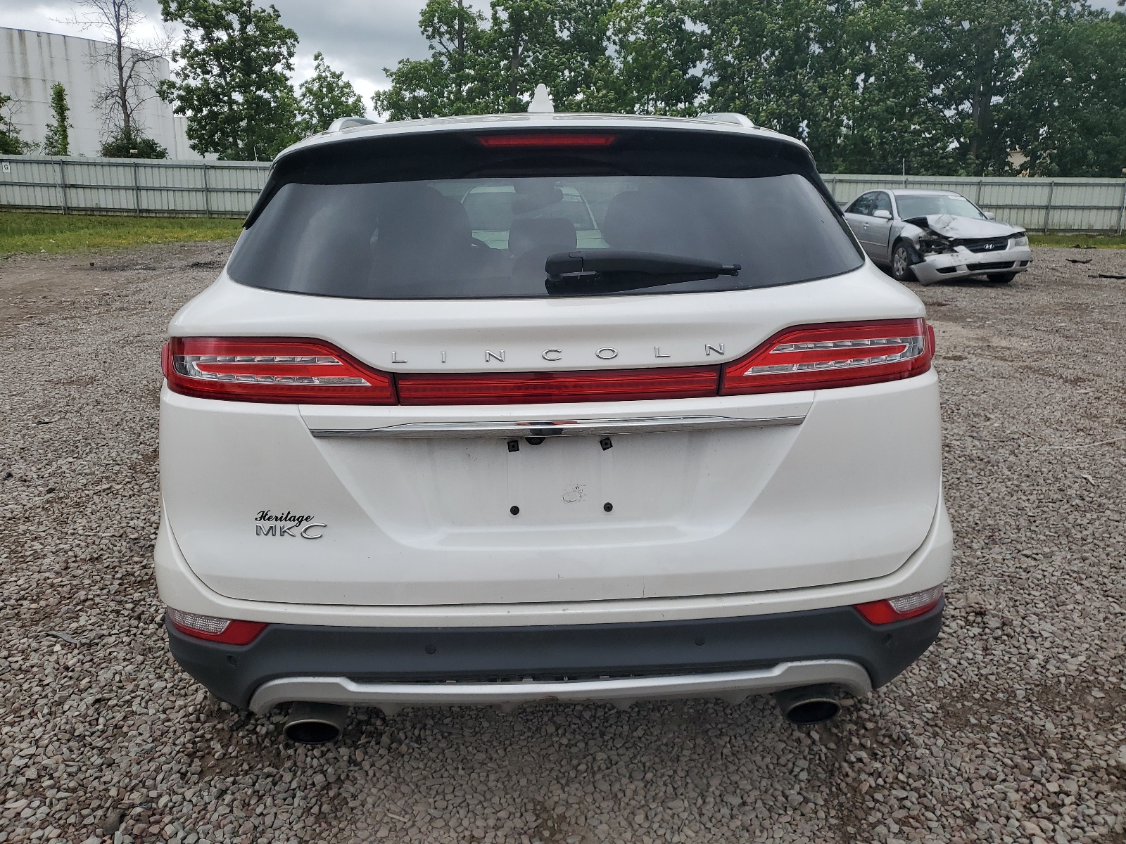 5LMCJ1D91KUL49813 2019 Lincoln Mkc