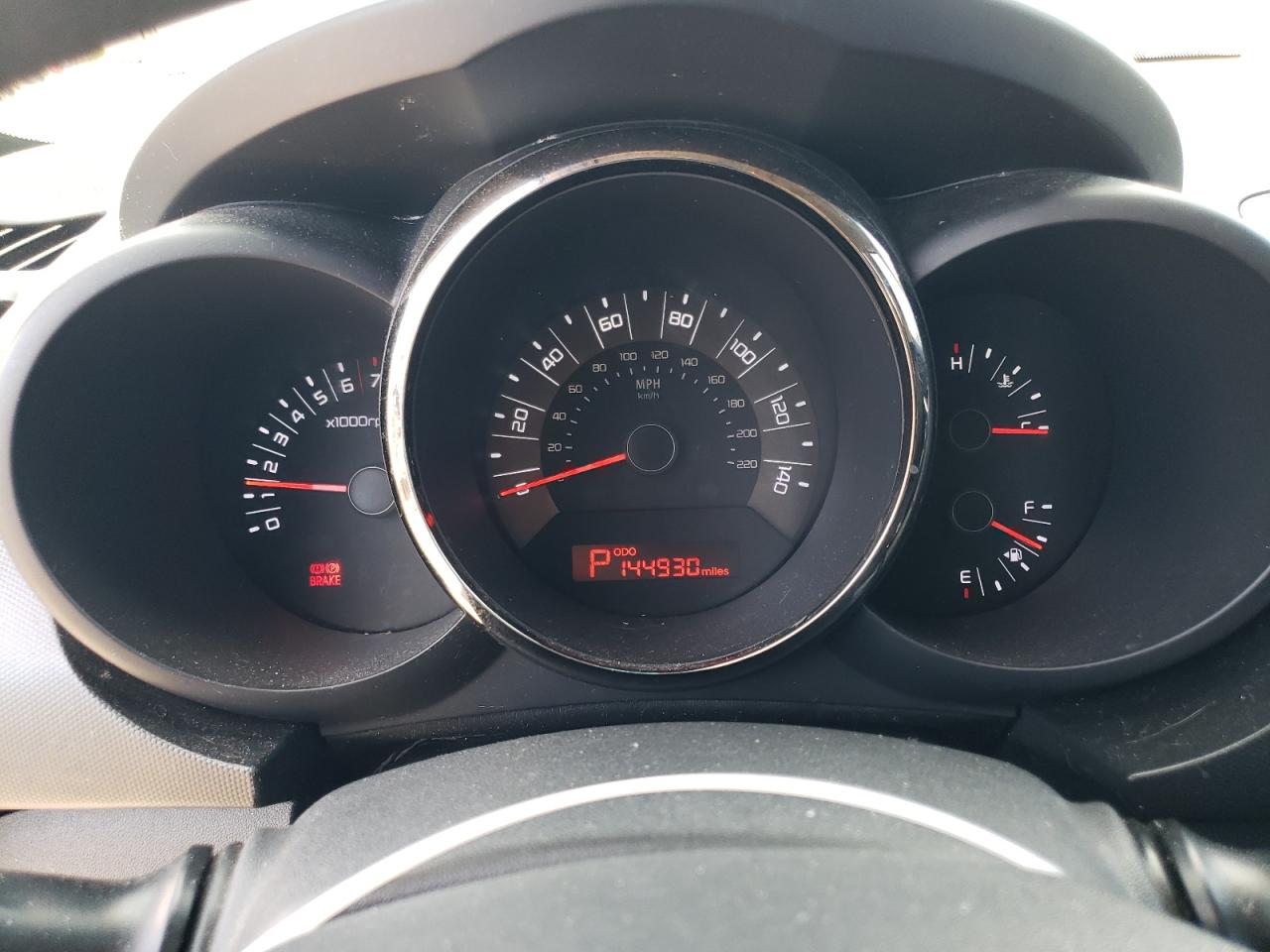 2011 Kia Soul + VIN: KNDJT2A28B7705940 Lot: 60100104