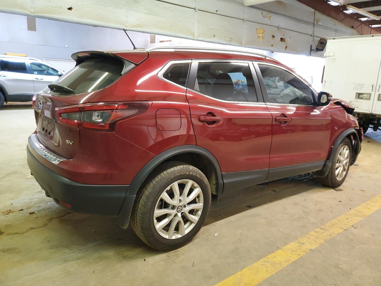 JN1BJ1BV8MW316000 Nissan Rogue SPOR 3