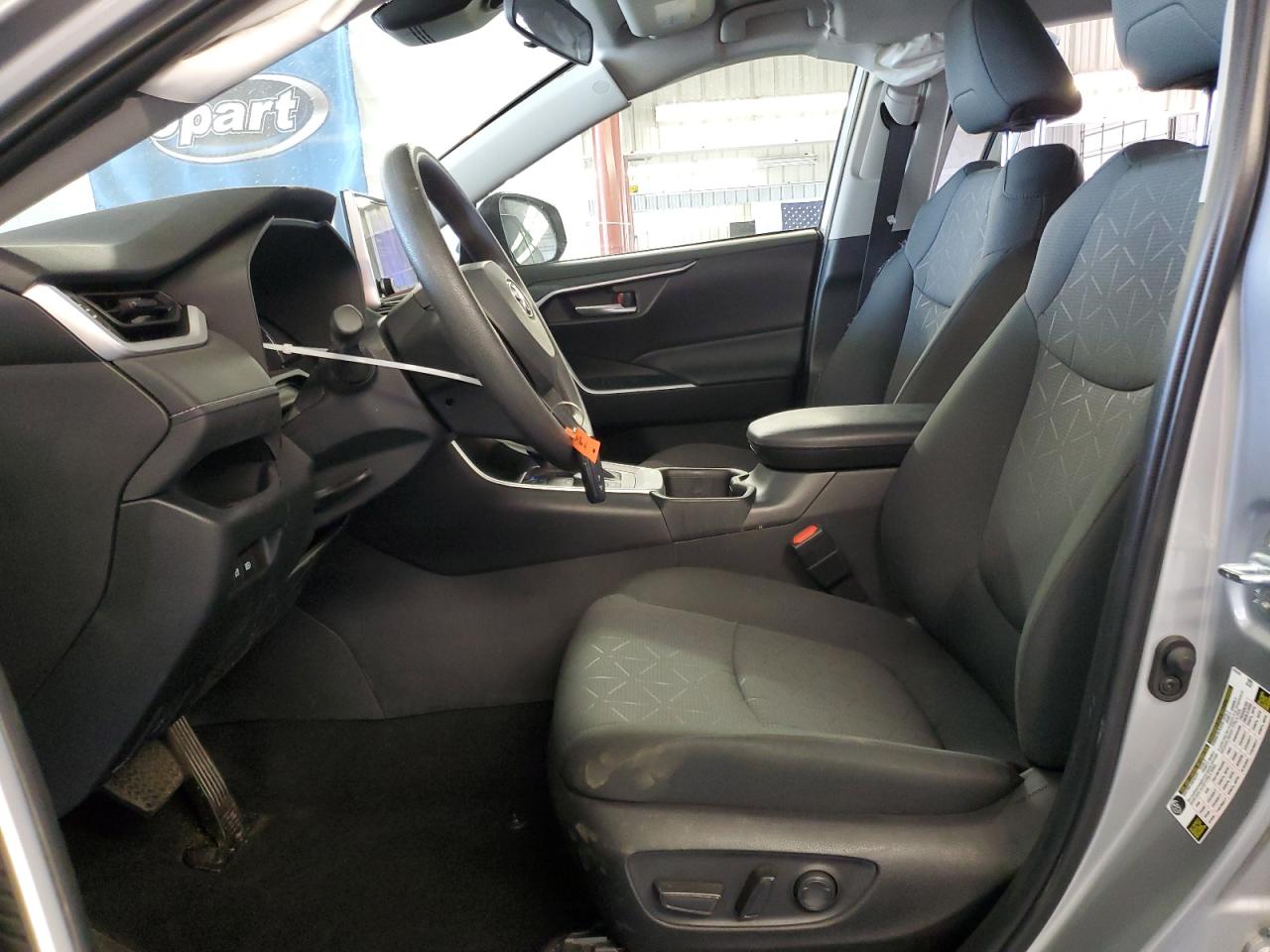 2024 Toyota Rav4 Xle VIN: 2T3RWRFV9RW194260 Lot: 58941194