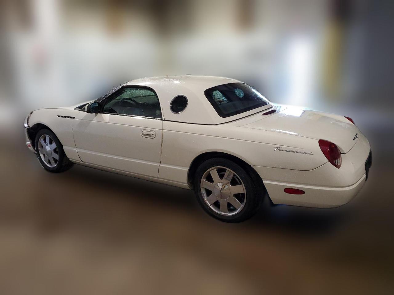 1FAHP60A32Y107841 2002 Ford Thunderbird