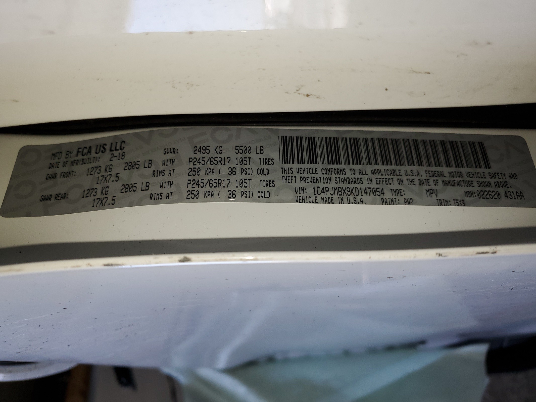 1C4PJMBX9KD147054 2019 Jeep Cherokee Trailhawk