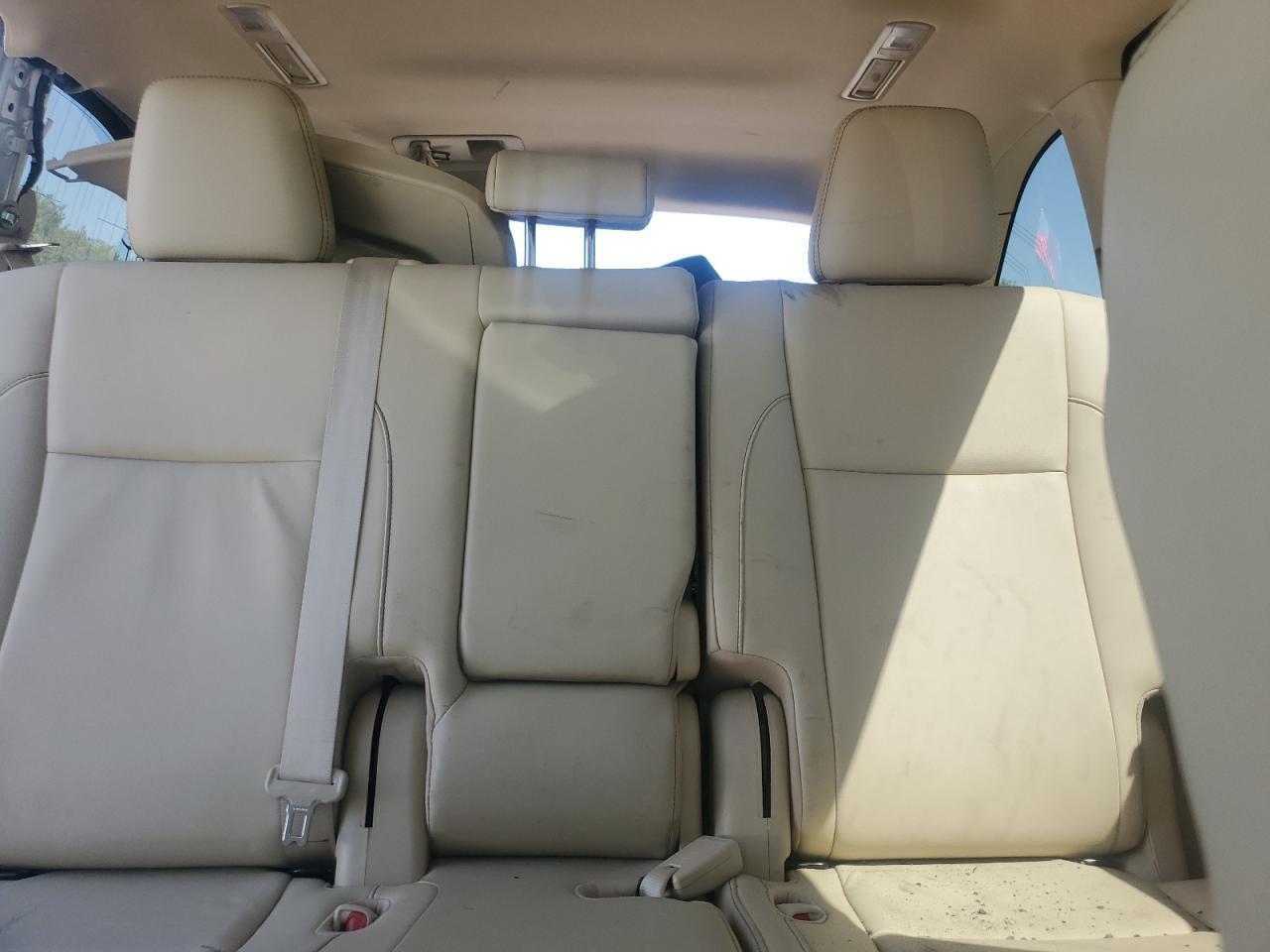 2019 Toyota Highlander Hybrid VIN: 5TDJGRFHXKS063687 Lot: 57174324