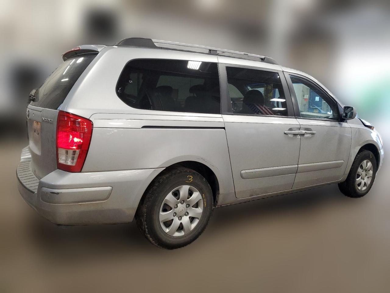 2007 Hyundai Entourage Gls VIN: KNDMC233476042611 Lot: 60839404