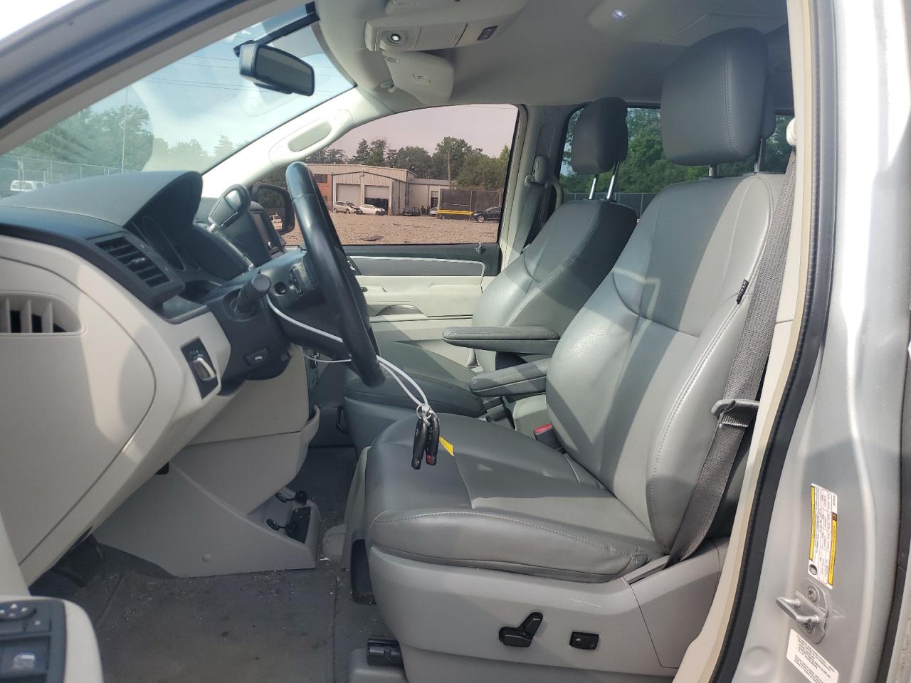 2011 Volkswagen Routan Se VIN: 2V4RW3DG1BR738757 Lot: 58164964