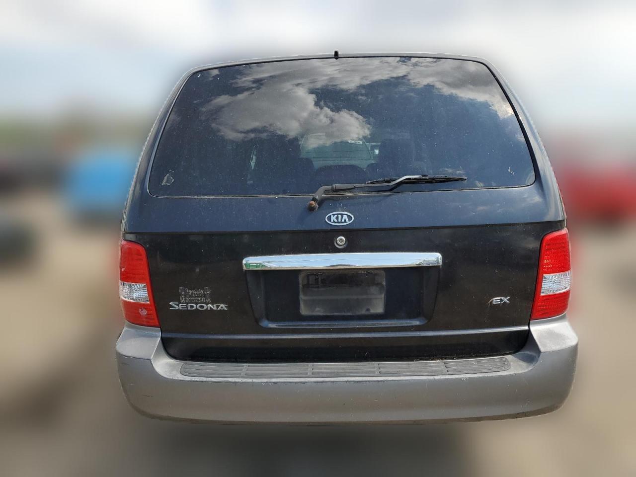 2004 Kia Sedona Ex VIN: KNDUP131546561269 Lot: 50496984