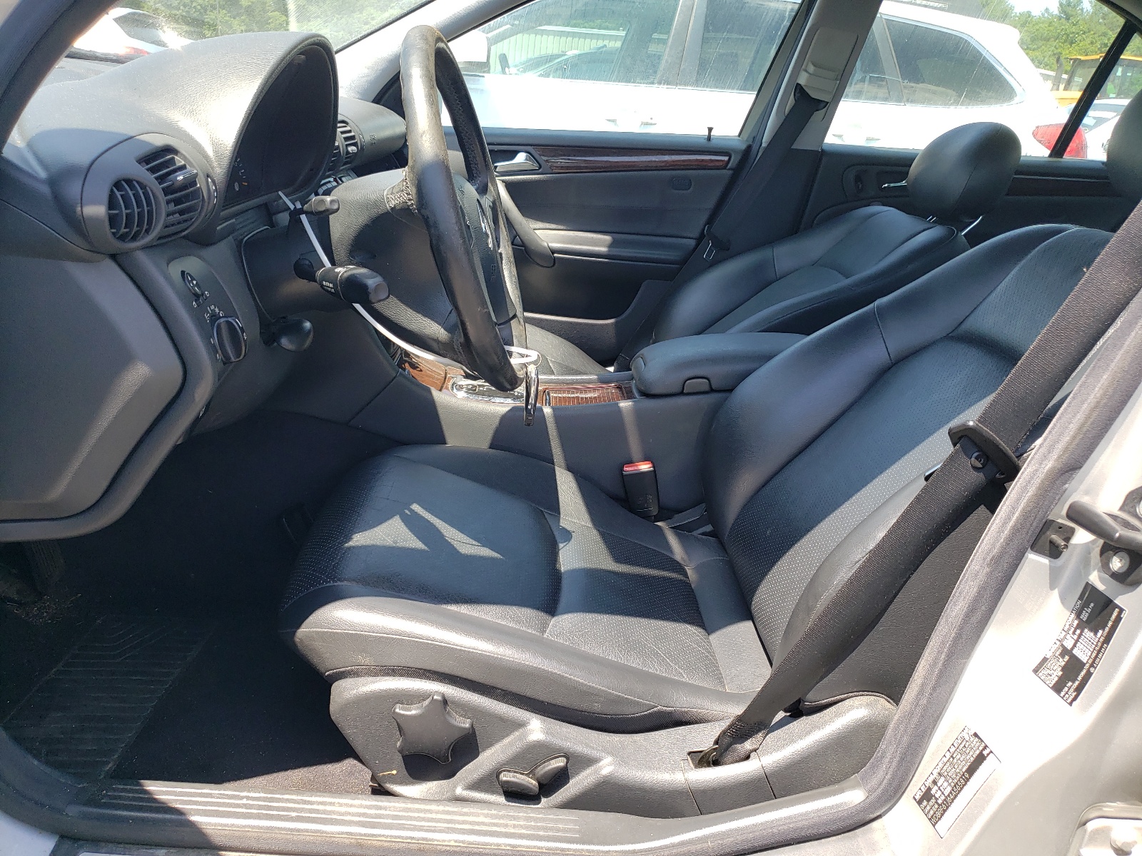 WDBRF61J64A565819 2004 Mercedes-Benz C 240