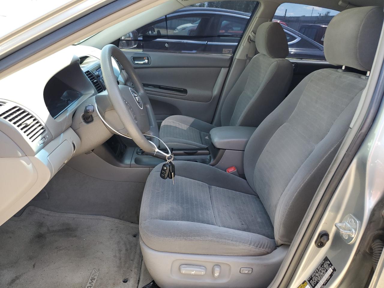 2005 Toyota Camry Le VIN: 4T1BE32K65U592557 Lot: 59668404