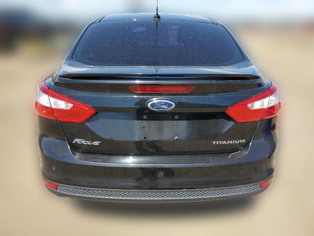  FORD FOCUS 2012 Черный