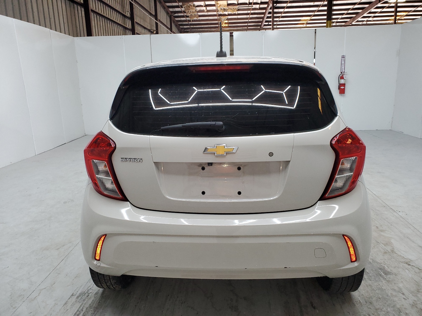 KL8CB6SA9HC760009 2017 Chevrolet Spark Ls