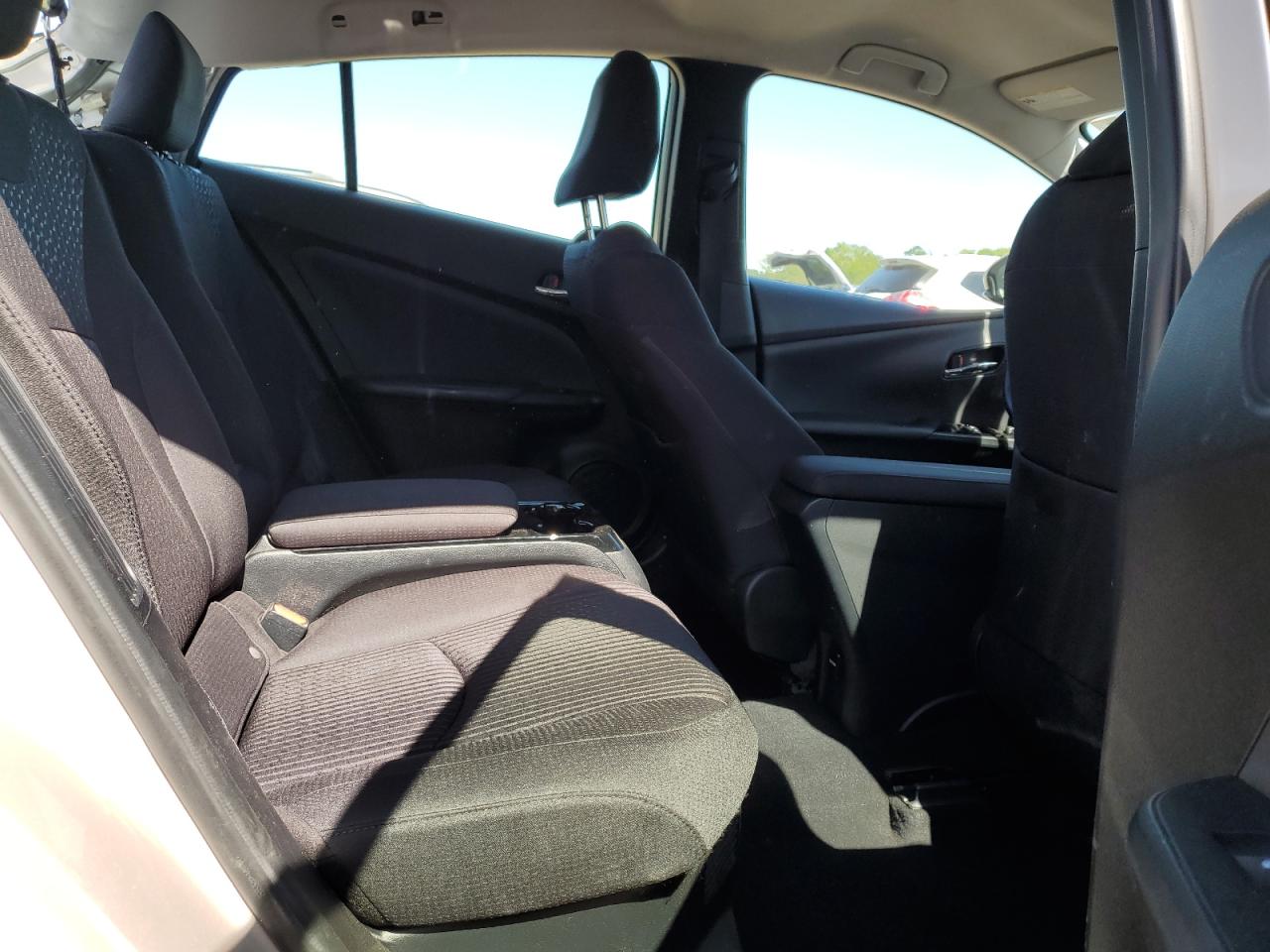 2018 Toyota Prius Prime VIN: JTDKARFP3J3083793 Lot: 60845854