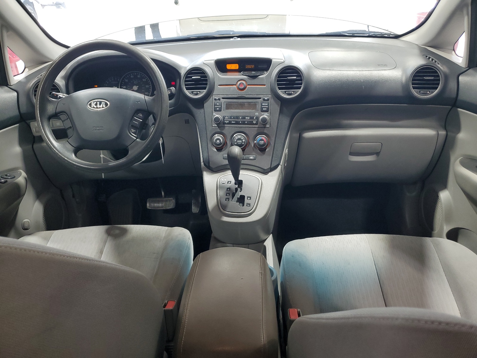 KNAFG526487168339 2008 Kia Rondo Lx