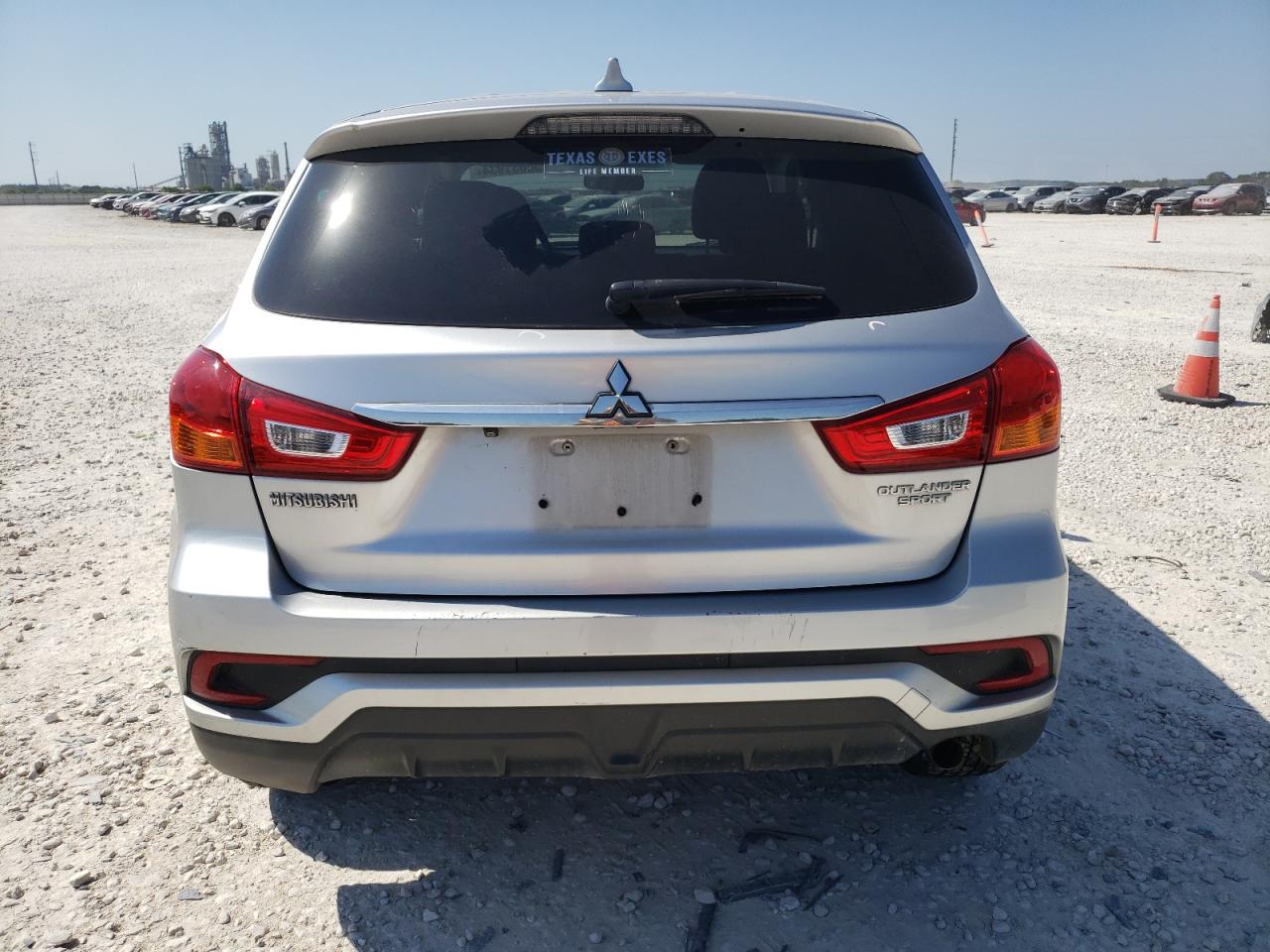 JA4AP3AU7JZ002922 2018 Mitsubishi Outlander Sport Es