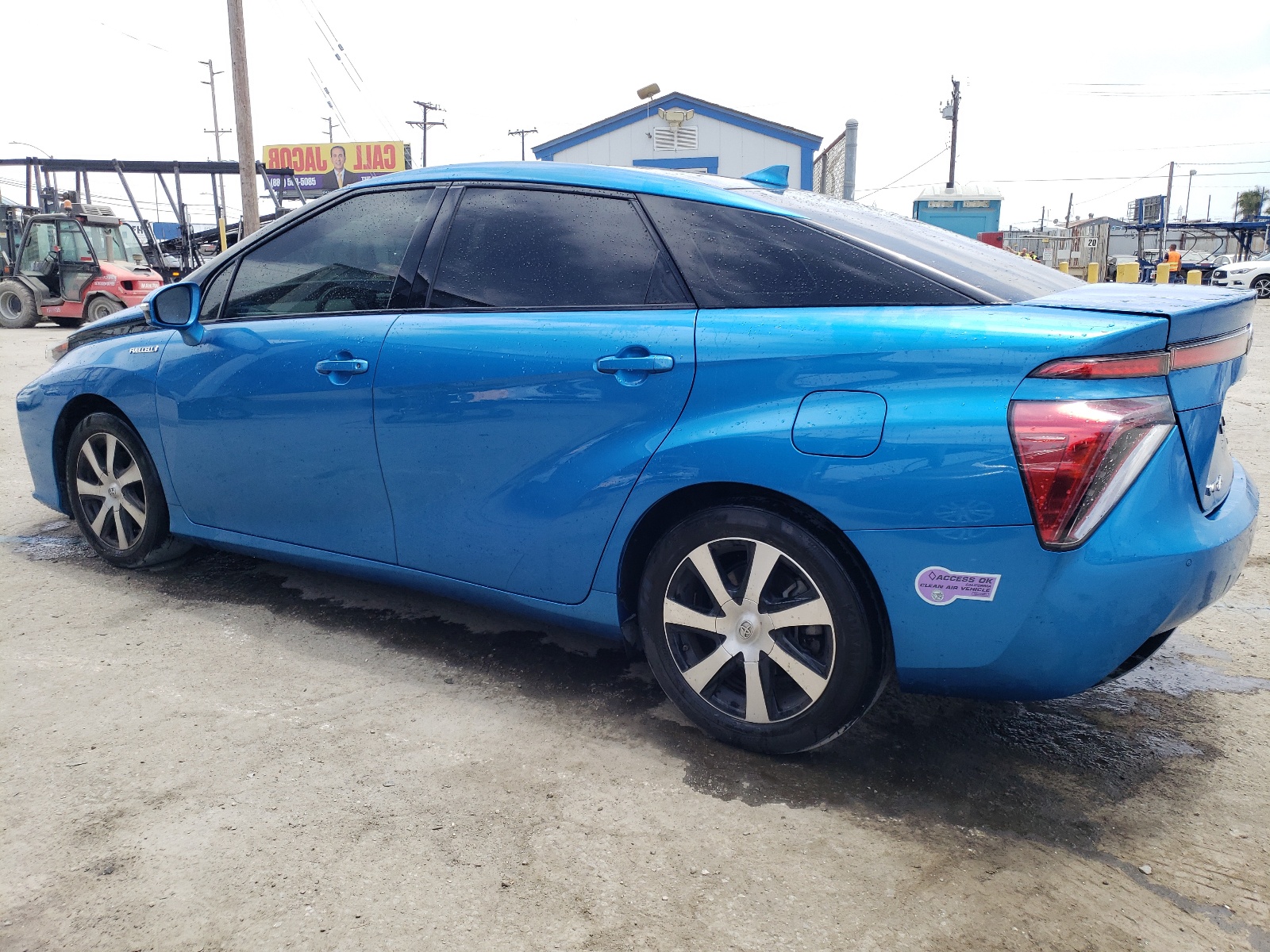 2018 Toyota Mirai vin: JTDBVRBD4JA005034