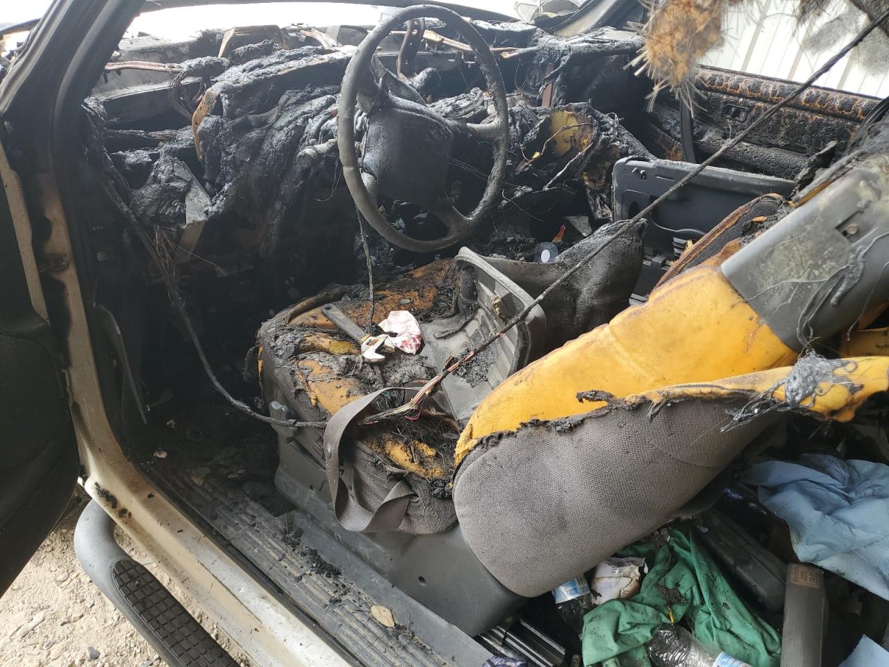 2001 GMC Sierra C2500 Heavy Duty VIN: 1GTHC29UX1E148902 Lot: 58616354