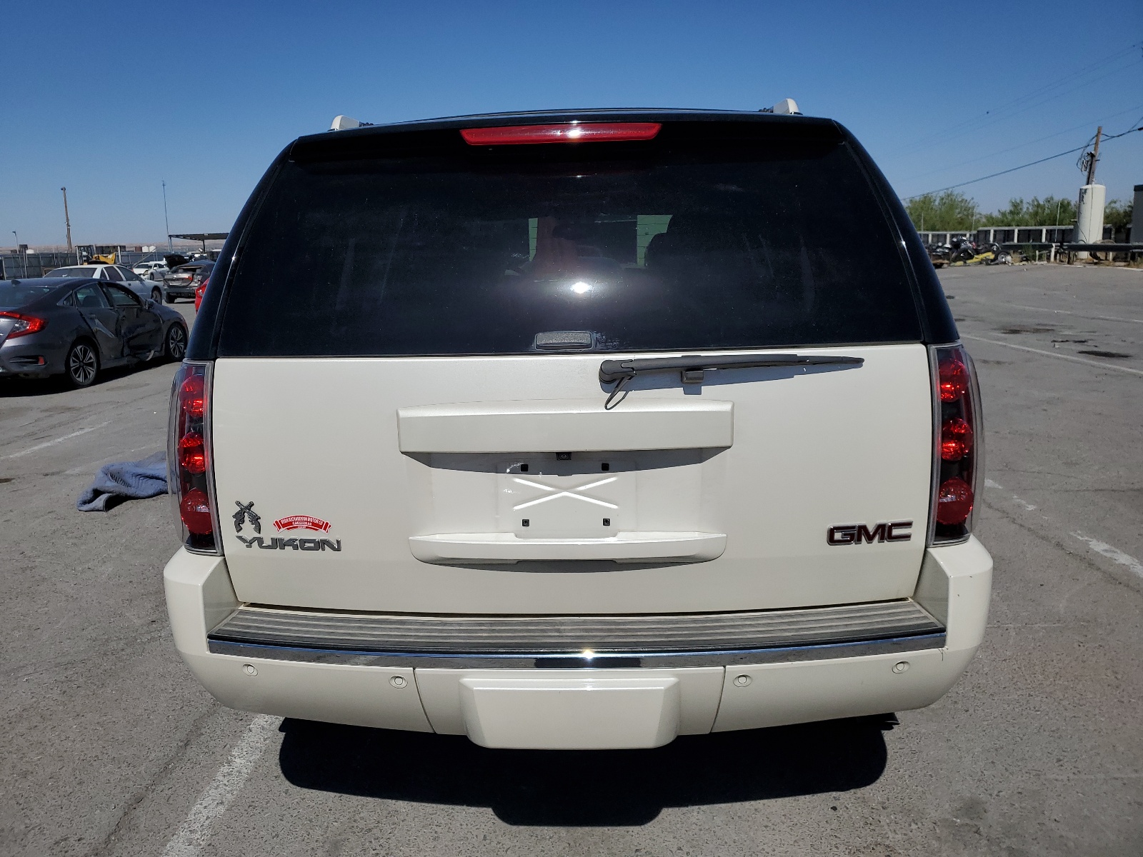 1GKS2EEF4DR356888 2013 GMC Yukon Denali