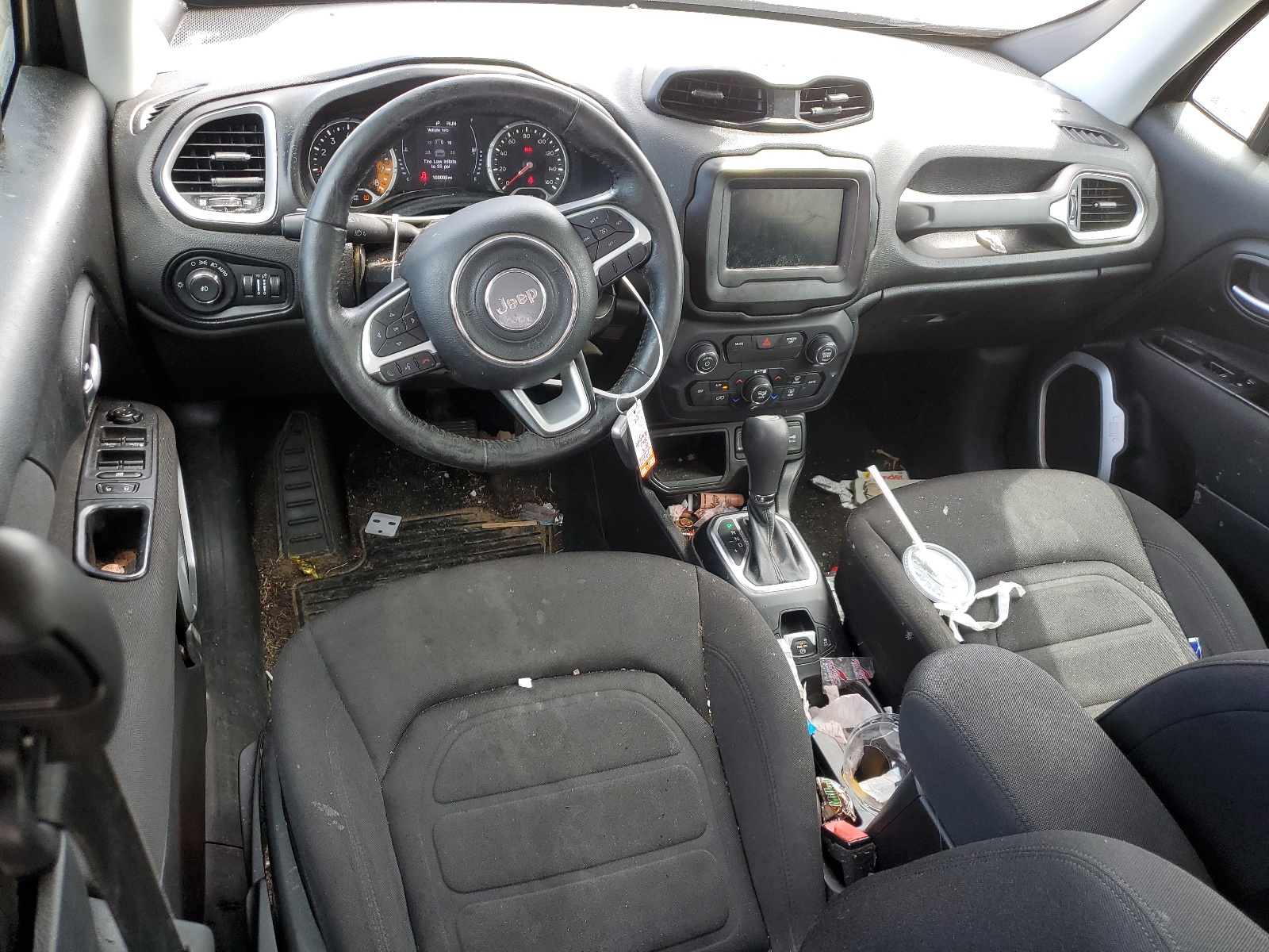 ZACCJABB6JPH02740 2018 Jeep Renegade Latitude