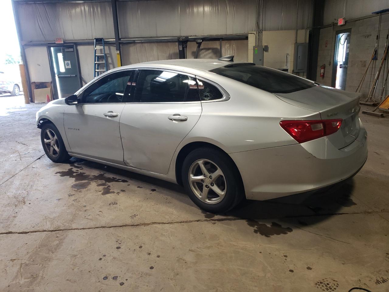 1G1ZB5ST2HF185420 2017 CHEVROLET MALIBU - Image 2