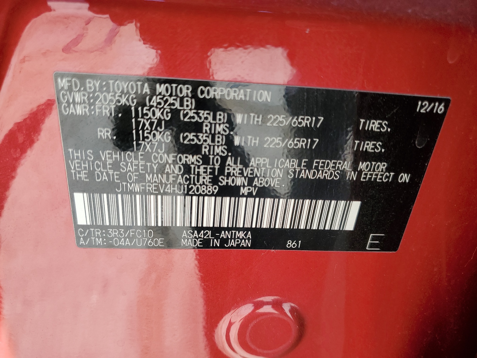 JTMWFREV4HJ120889 2017 Toyota Rav4 Xle