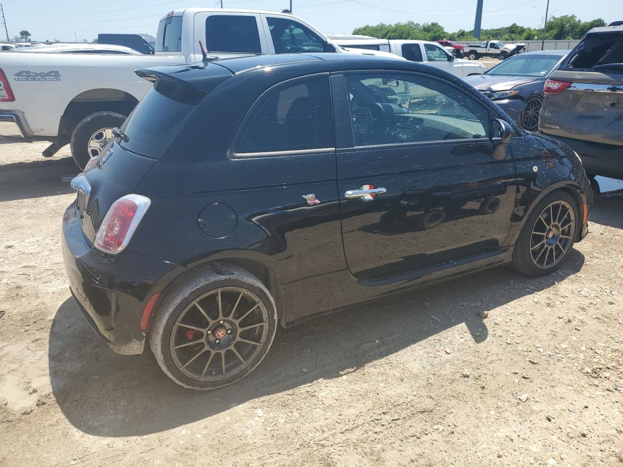 2015 Fiat 500 Abarth VIN: 3C3CFFFH9FT586158 Lot: 57348454