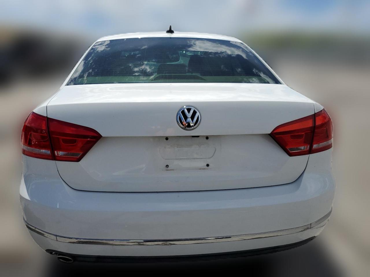 2013 Volkswagen Passat Sel VIN: 1VWCN7A33DC076152 Lot: 50340704