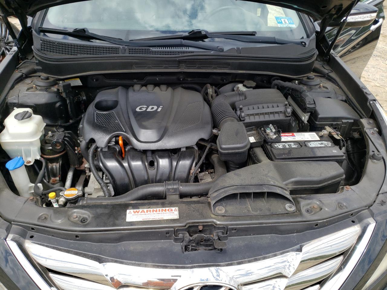 5NPEC4AC2BH307558 2011 Hyundai Sonata Se