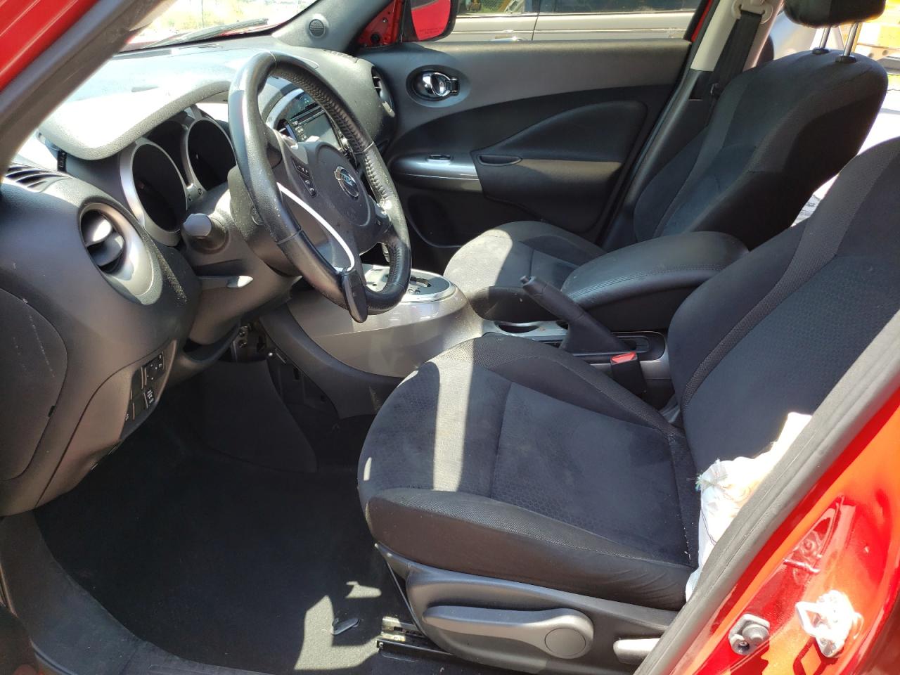 2015 Nissan Juke S VIN: JN8AF5MV6FT564172 Lot: 60572014